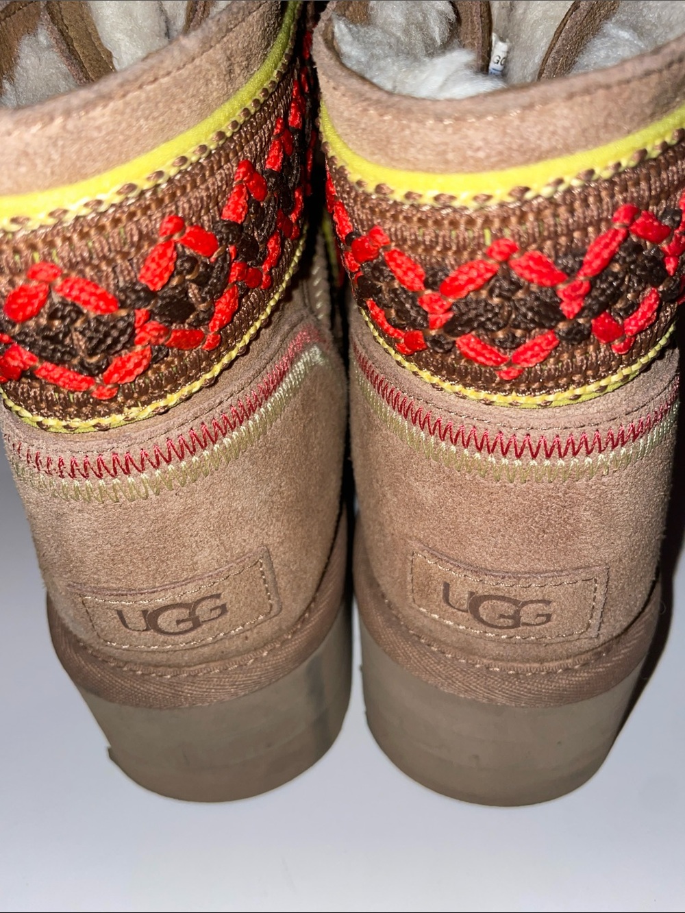 UGG Tan Suede Platform Ankle Boots  Red Embroidered Trim good condition size 7 - Picture 4 of 6